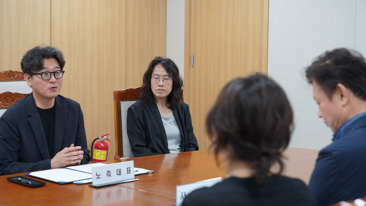 KIHASA Labor and Management Sign Agreement-2