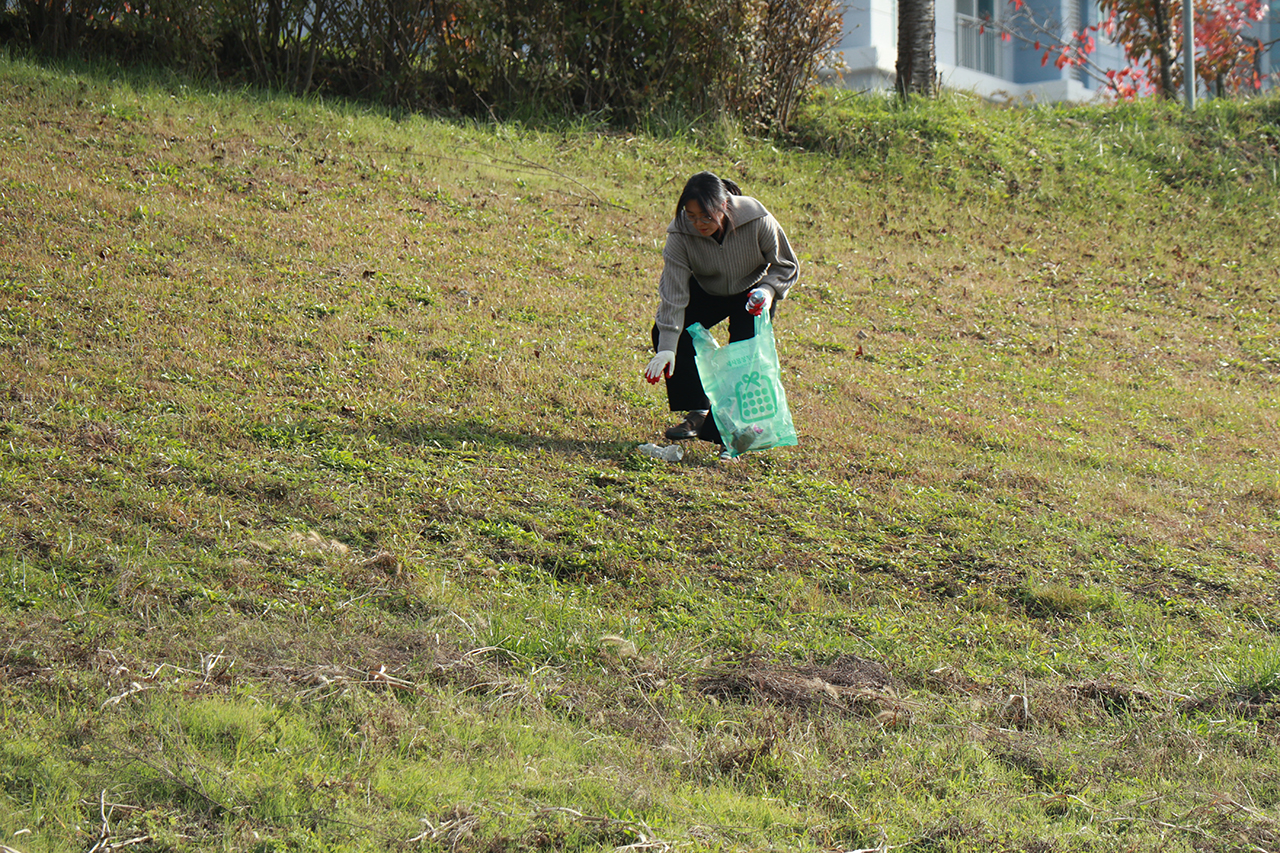 금강 주변 환경정화 자원봉사활동-2