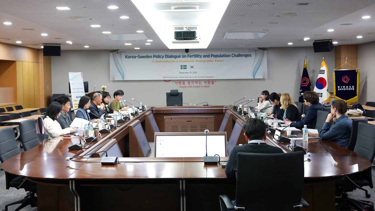 KIHASA Holds Policy Dialogue on Fertility and Population Challenges with Swedish Delegation-8